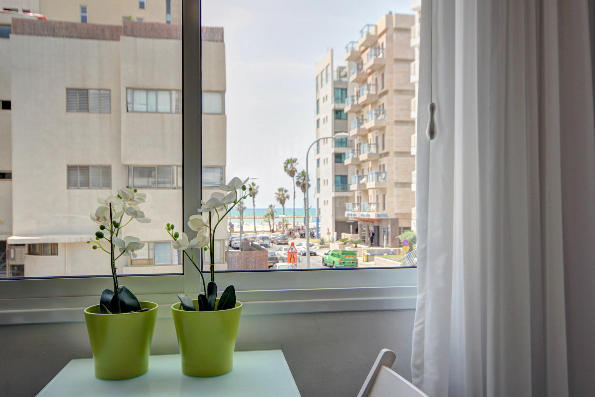 Geula Beach Tel Aviv Exterior foto